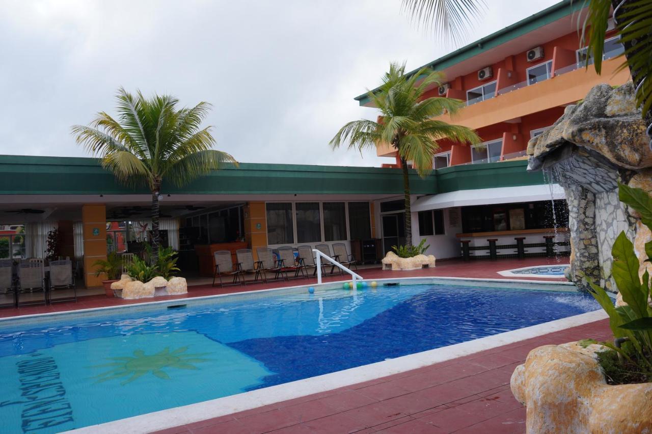 Peten Esplendido Hotel Флорес Екстериор снимка