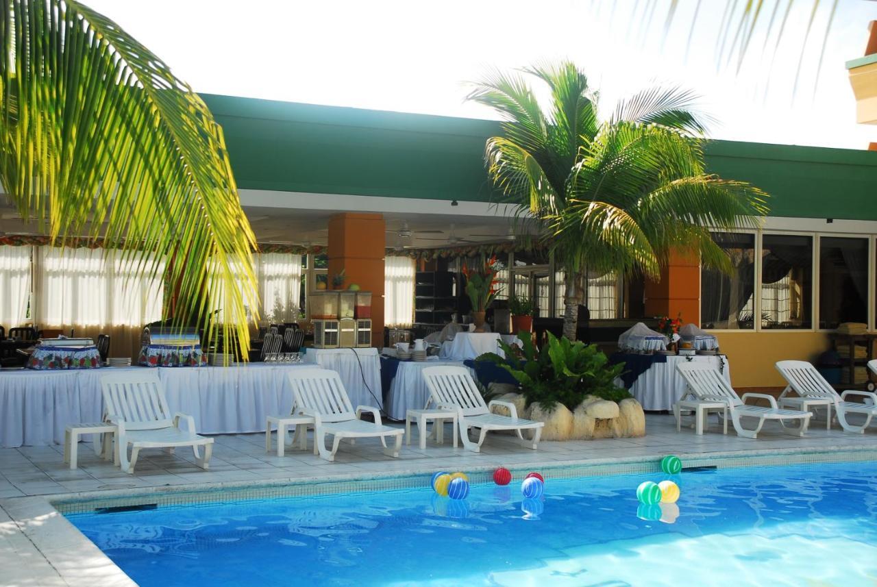 Peten Esplendido Hotel Флорес Стая снимка